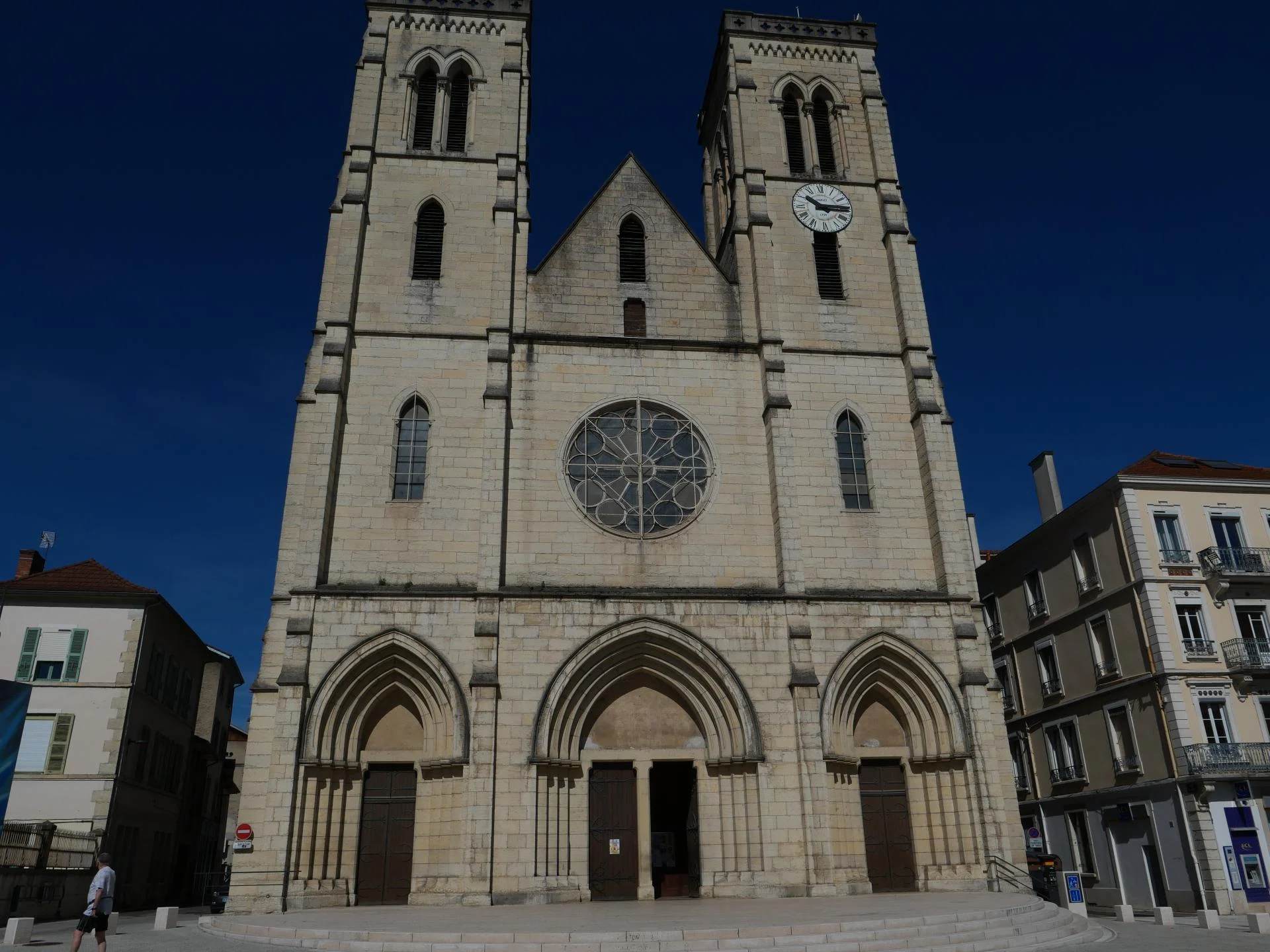 Bourgoin eglise